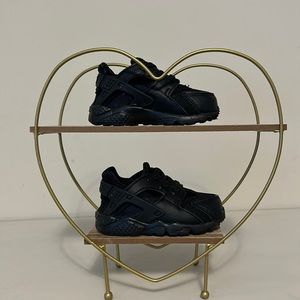 Nike black Huarache